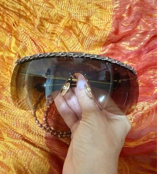 Gafas de sol Chanel vintage con funda