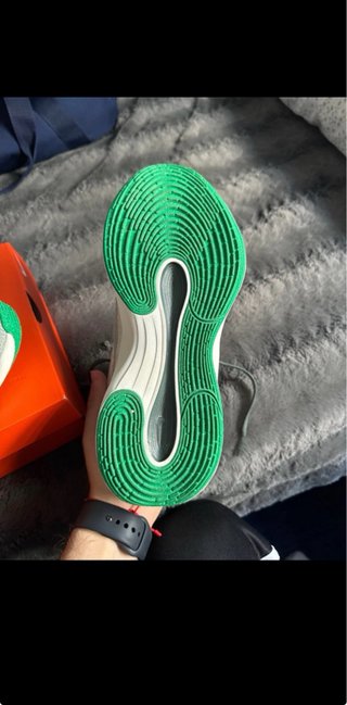 Zapatillas Nike Baloncesto Gris y Verde