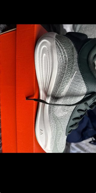 Zapatillas Nike Baloncesto Gris y Verde