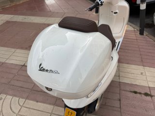 Vespa Primavera-Sprint 50 4T 3V Blanca 2021
