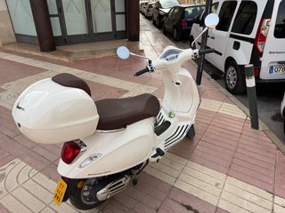 Vespa Primavera-Sprint 50 4T 3V Blanca 2021
