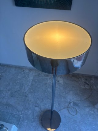 Lámpara de pie salón metal plateado