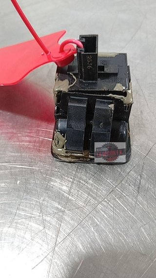 MANDO ELEVALUNAS DELANTERO IZQUIERDO Volkswagen Caddy (2K)(02.2004->2010)