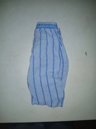 Pantalón corto verano niño/a, con rayas azules