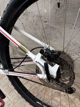 Bicicleta GT Avalanche 27.5 Blanca