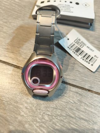 Reloj Casio Digital LW-200D-4AVEF Rosa y Plata