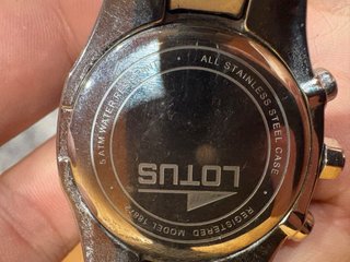 Reloj Lotus Azul y Plateado