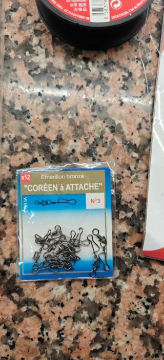 Lote de accesorios variados para pesca