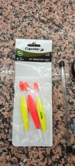 Lote de accesorios variados para pesca