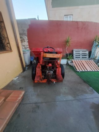 Dumper Ausa rojo