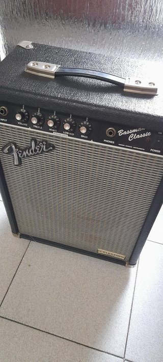 Amplificador Fender Bassman Classic