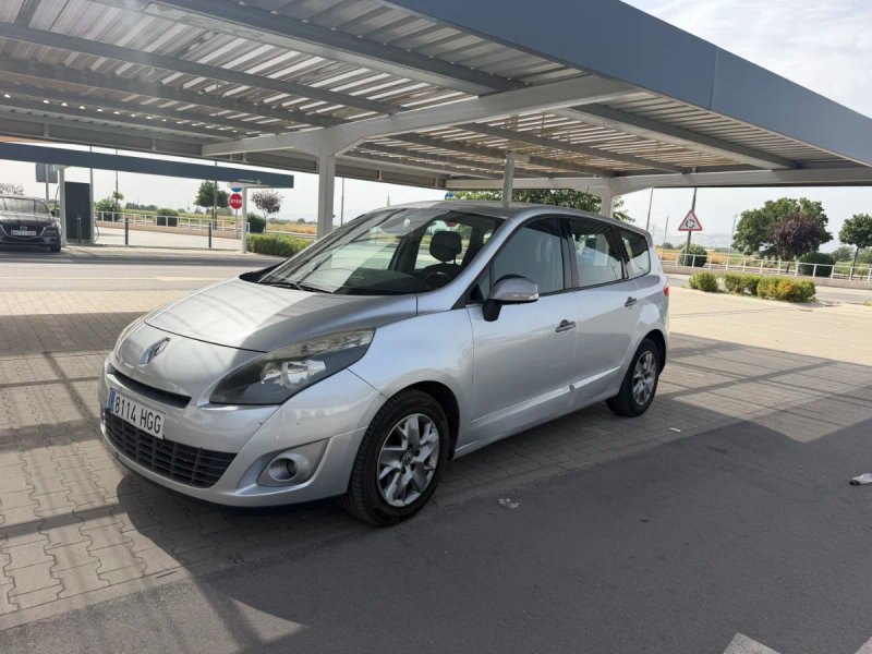 Renault Grand Scenic 2012 - foto 1