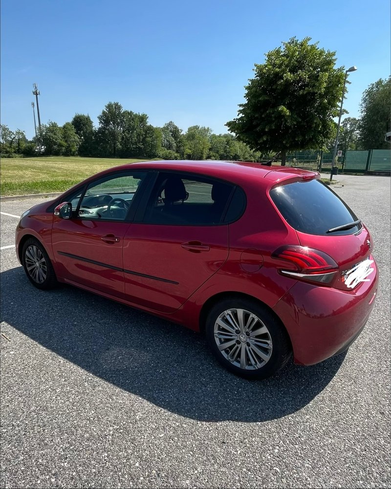 Peugeot 208 1.2 benzina/GPL, distriuzione nel 2025 - foto 1