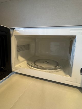 Microondas Hisense Blanco 20L 700W - como nuevo
