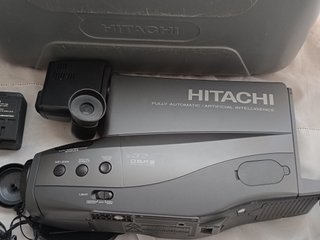 Câmara Vídeo Hitachi VM-8300ES VHS