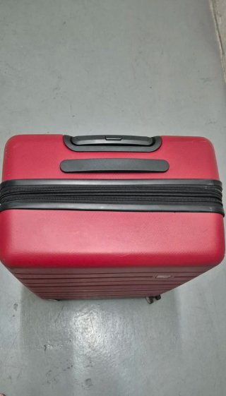 Maleta mediana Roncato roja