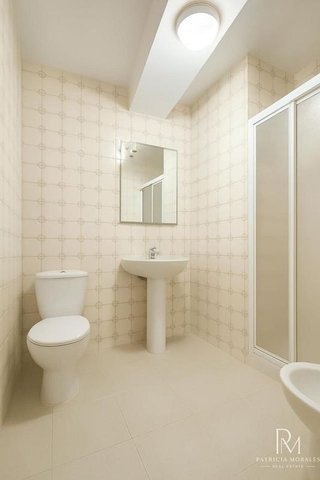 Piso en venta en Parque Victoria Eugenia en Málaga