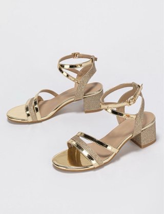 Sandalias doradas tacón
