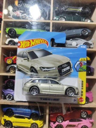 Hot Wheels '17 Audi RS 6 Avant