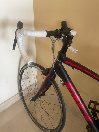 Bicicleta BH Sphene Claris 2017