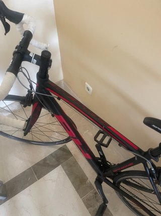 Bicicleta BH Sphene Claris 2017