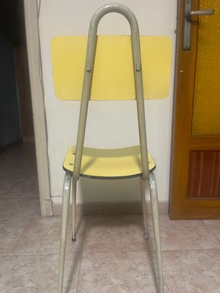 Silla escolar metal y plástico amarilla