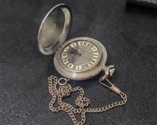 Orologio da tasca sovietico Molnija