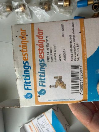 Lote 40 Válvulas Fontanería Fittings Estándar Fitt