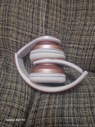 Auriculares Inalámbricos Rose Gold y Blanco