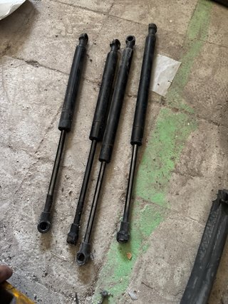 Amortiguadores Capó y Maletero BMW E46