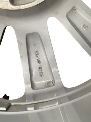 Llanta VW Passat Berlina (3C2) R-Line 05-10
