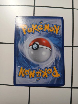 Carta Pokémon Giratina V 220 PS 186/196