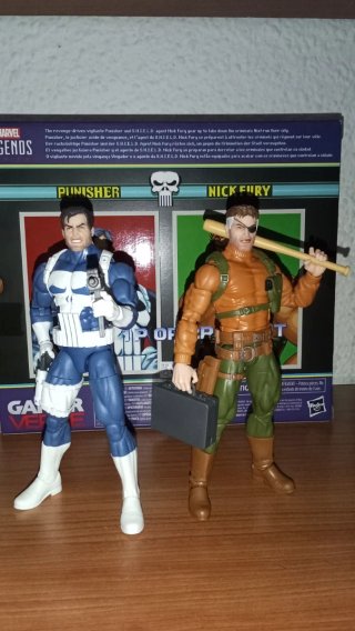Figure di PANISHER e NICK FURY Marvel Legends.leer annuncio