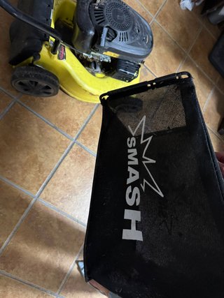 Cortacésped gasolina Smash con recogedor
