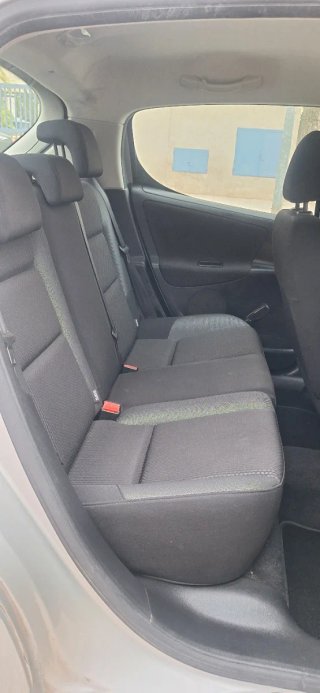 Peugeot 207 2012
