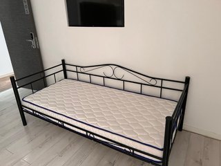 Sillón cama metálico con colchón