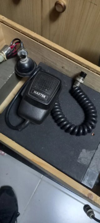 Emisora Radio aficionado mod. CB 240  27Mhz AM