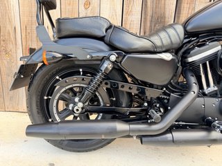 Harley Davidson XL883 Iron ABS Negra