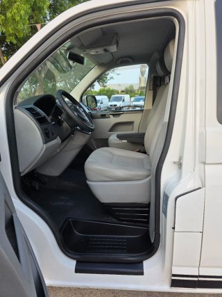 Volkswagen Transporter T5 8 plazas