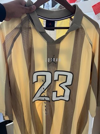 Camiseta Jordan 23 Rayas Marrón/Amarillo Talla L