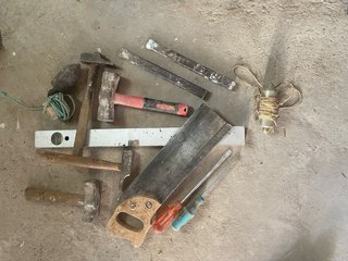 Herramientas de construcción variadas