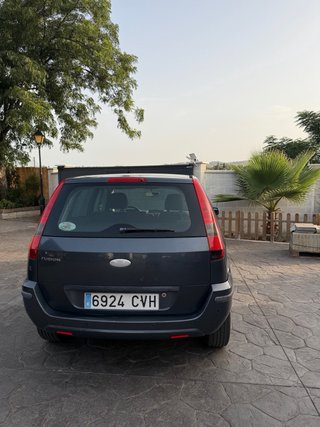 Ford Fusion 2004