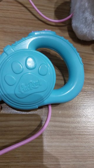 Perrito Juguete FurReal con Correa