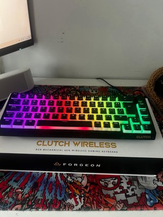 PC GAMING BLANCO SOBREMESA