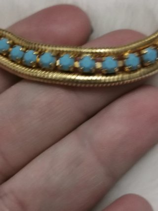 Conjunto collar y pendientes turquesas dorados