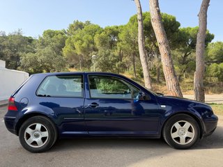Volkswagen Golf 2000