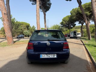 Volkswagen Golf 2000
