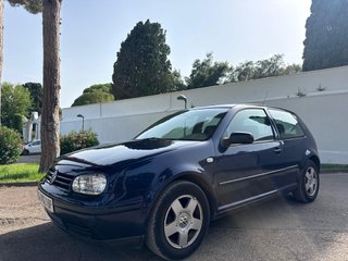 Volkswagen Golf 2000
