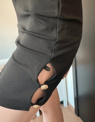 Vestido Versace Negro con Detalles Dorados