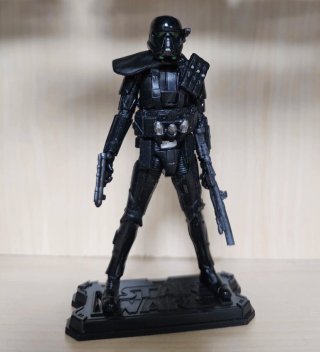 Star Wars VC Death Trooper Figura